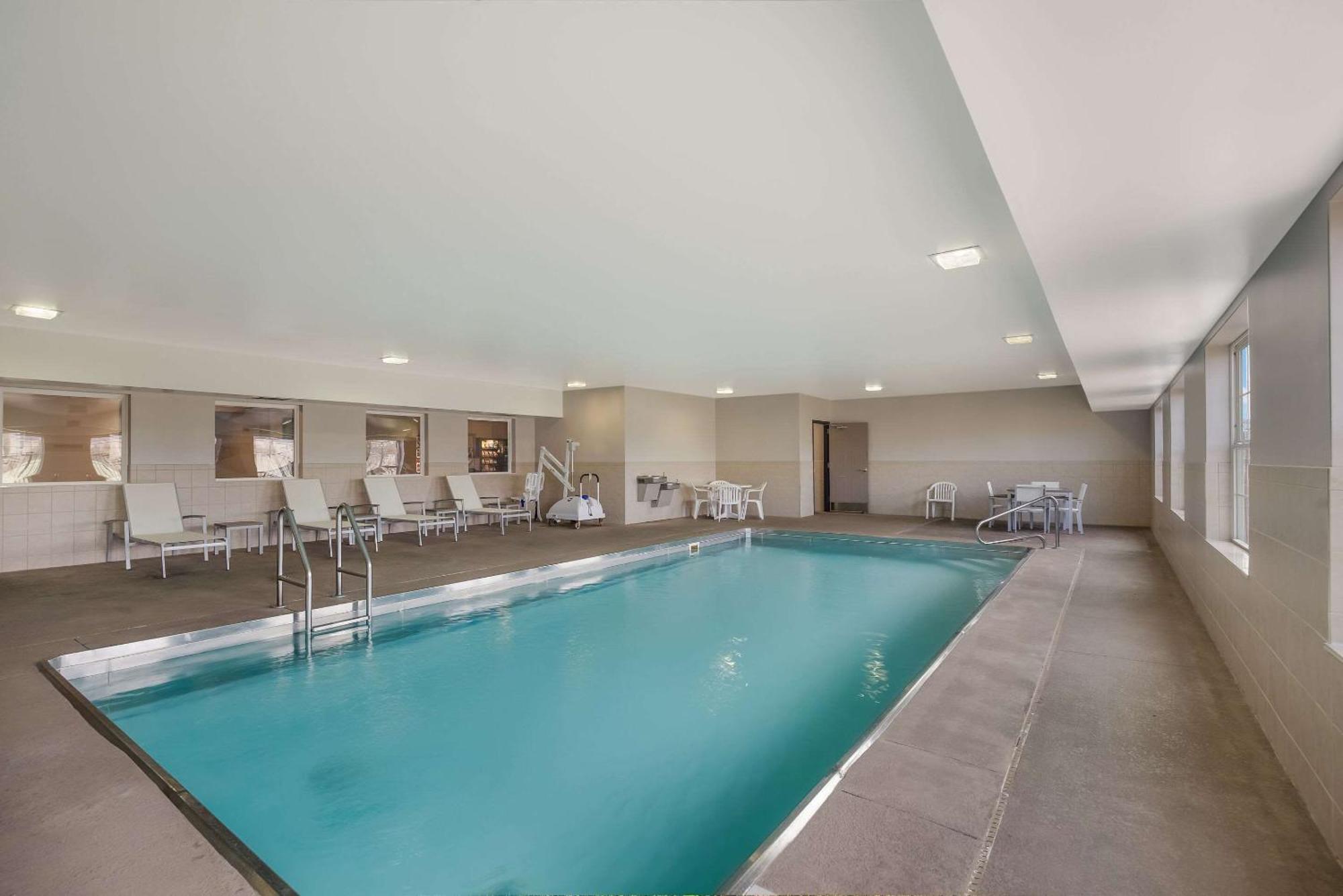 Country Inn & Suites By Radisson, Marion, Il Esterno foto
